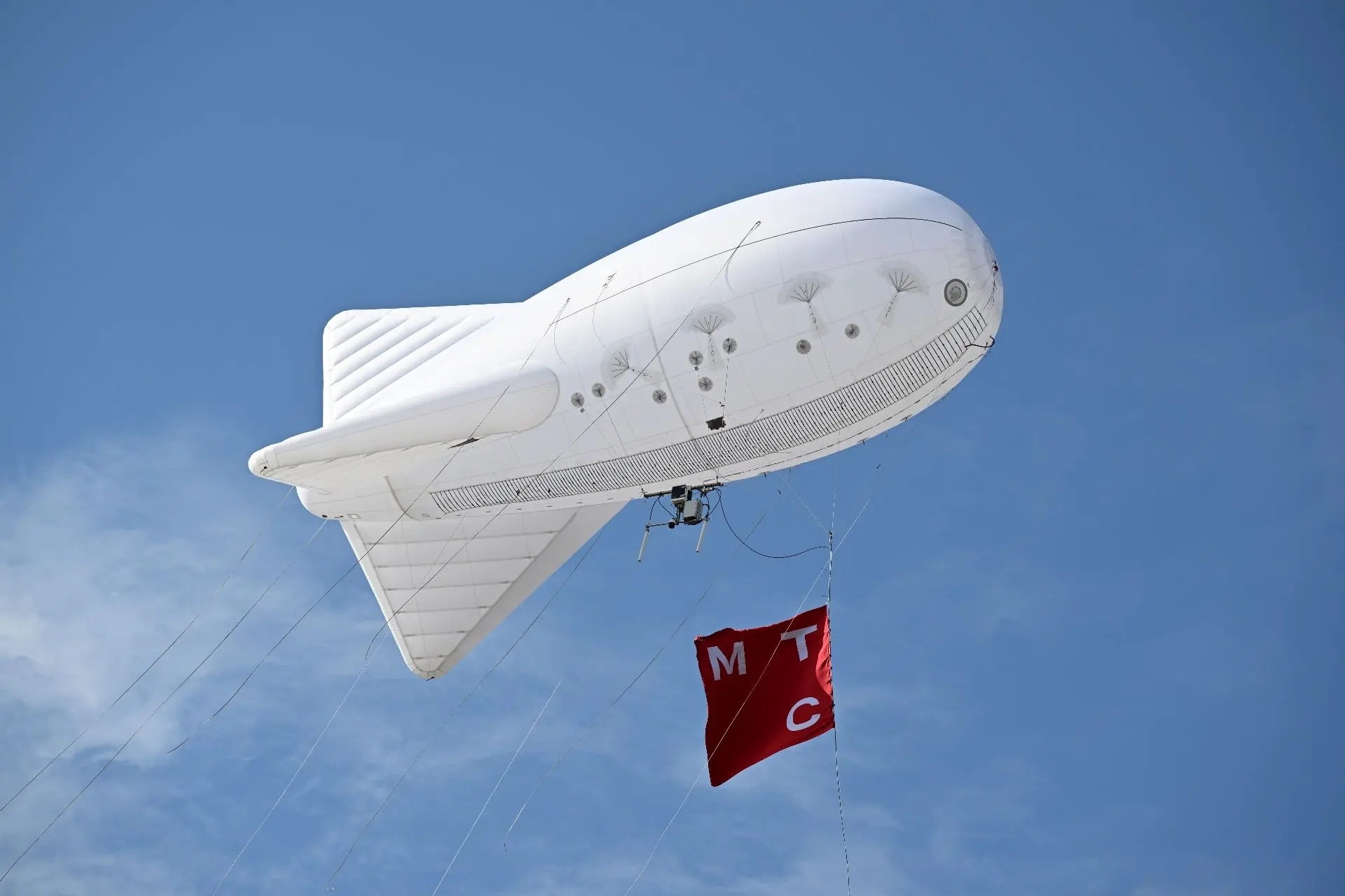 В Татарстане для обеспечения мобильной связи могут начать использовать аэростаты