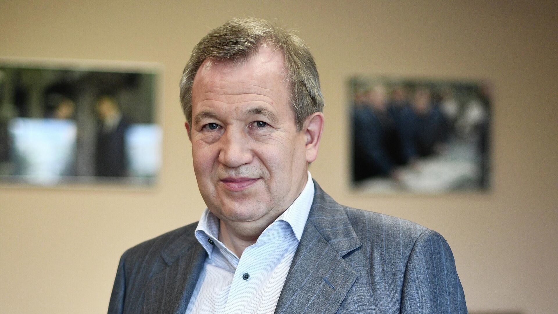 Глава РАН считает достаточным десятилетнее обучение в школах