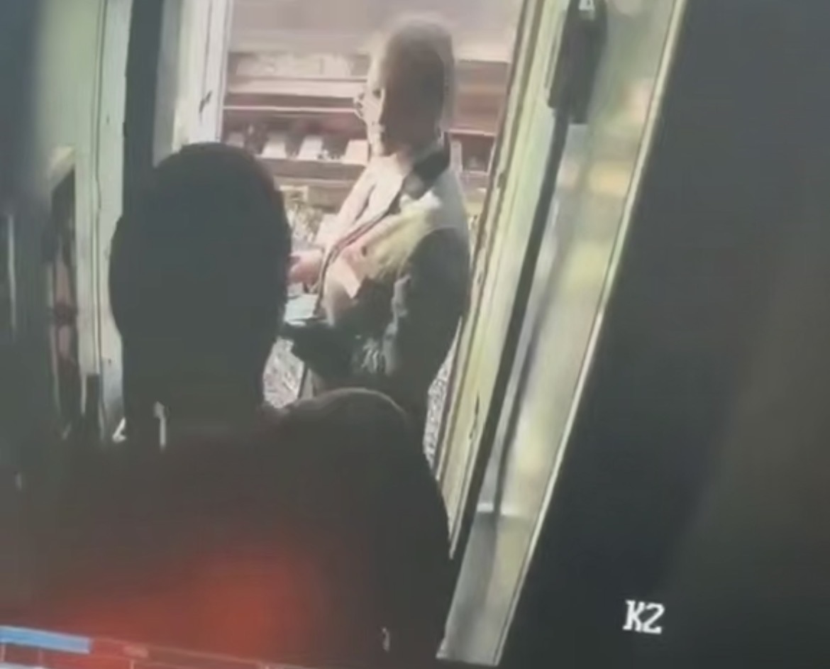 Пассажир напал на проводницу поезда Челябинск — Санкт‑Петербург