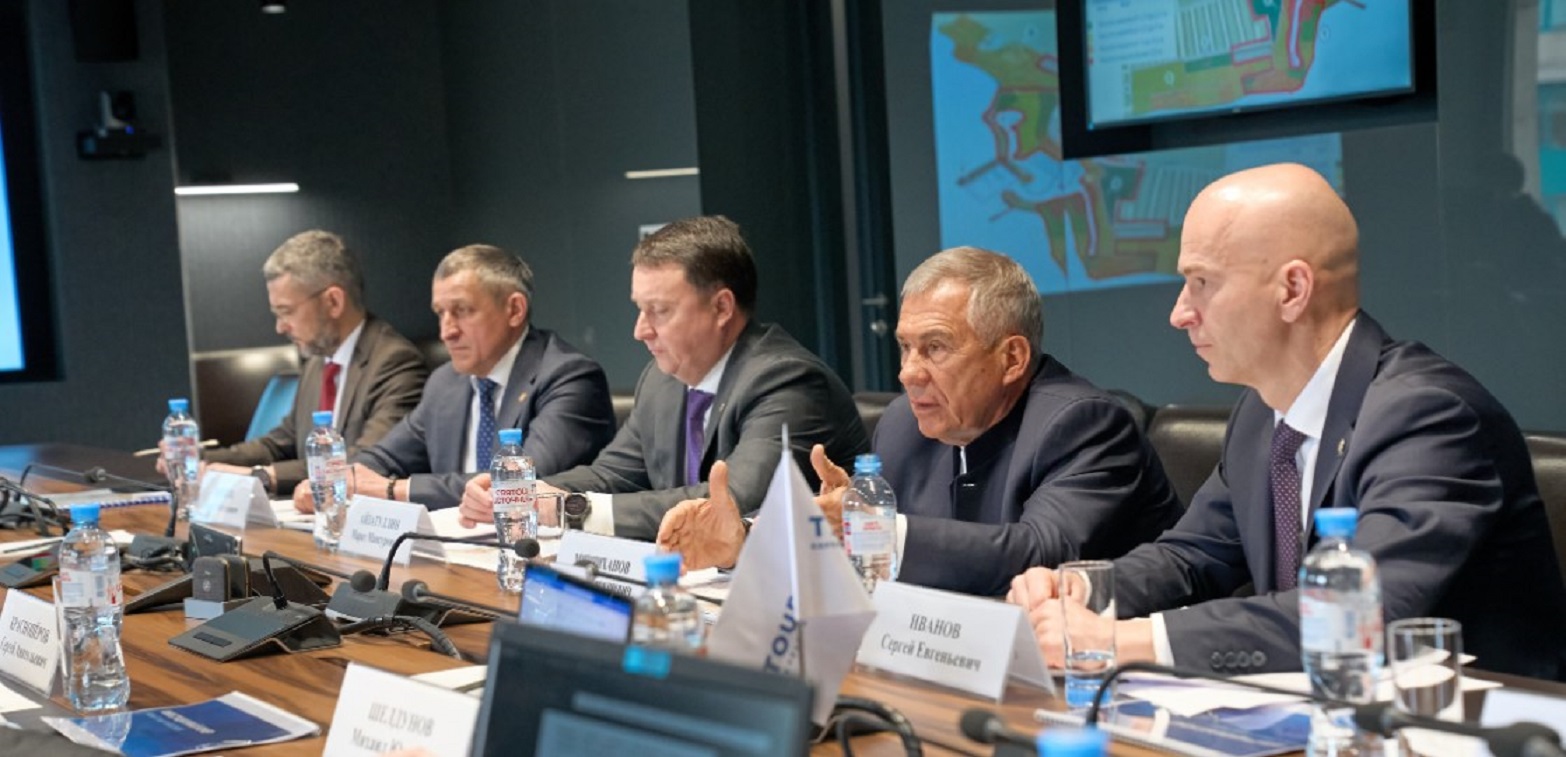 Курорт «Казань марина» обсудил Минниханов с руководством корпорации Туризм.РФ