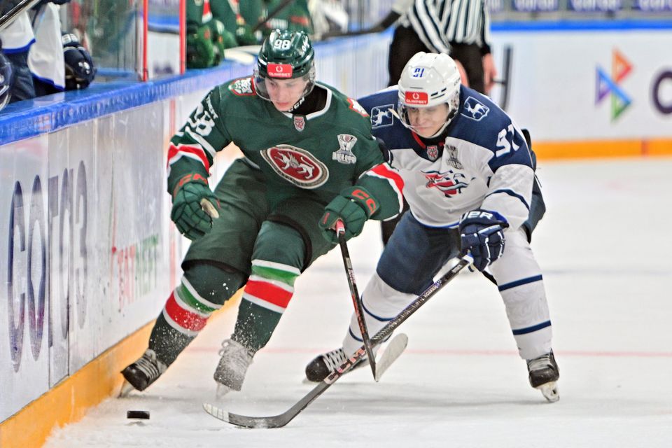 «Ирбис» одержал первую победу в плей-офф МХЛ в серии против «Чайки»