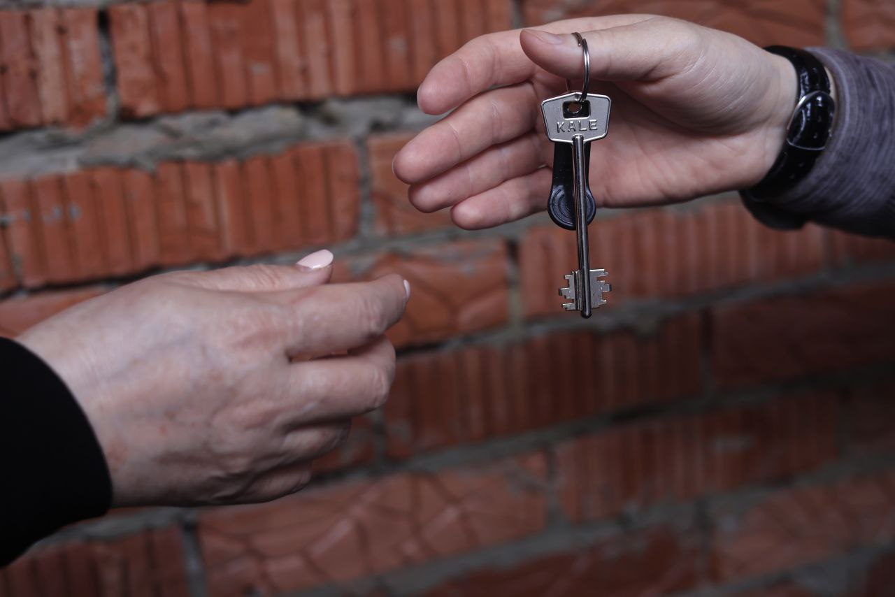 Можно ли сдавать квартиру без согласия соседей, пояснили в Госдуме