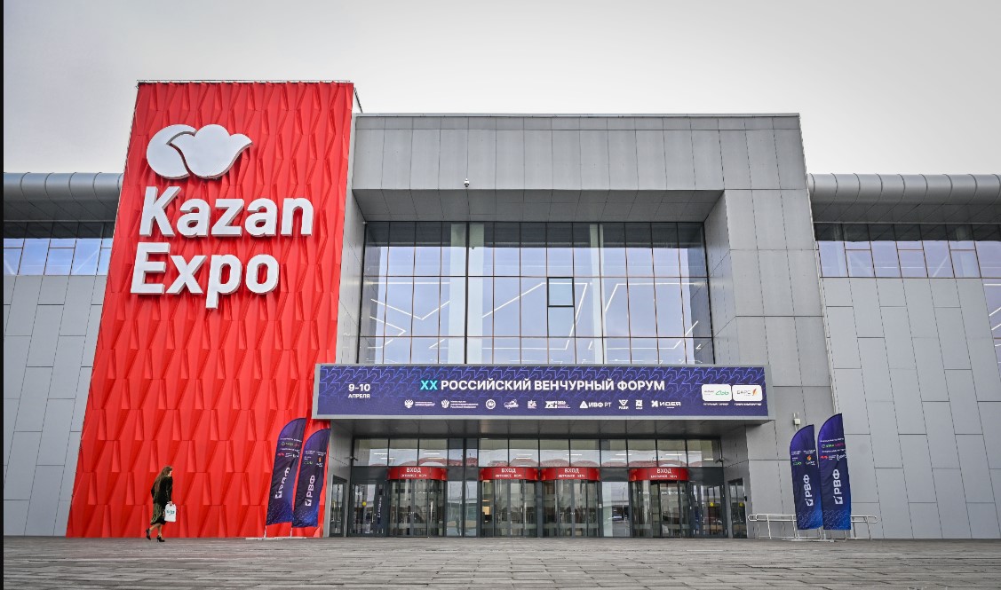 Эррол Маск поделился планами работы Маск-центра в России