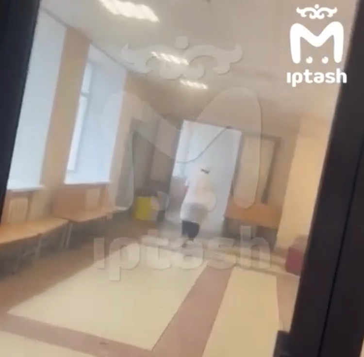 В казанской школе  № 132 произошло короткое замыкание