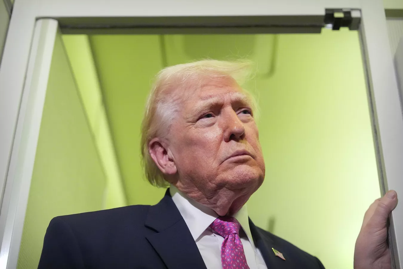 Трампу грозит импичмент из-за провала в Иране