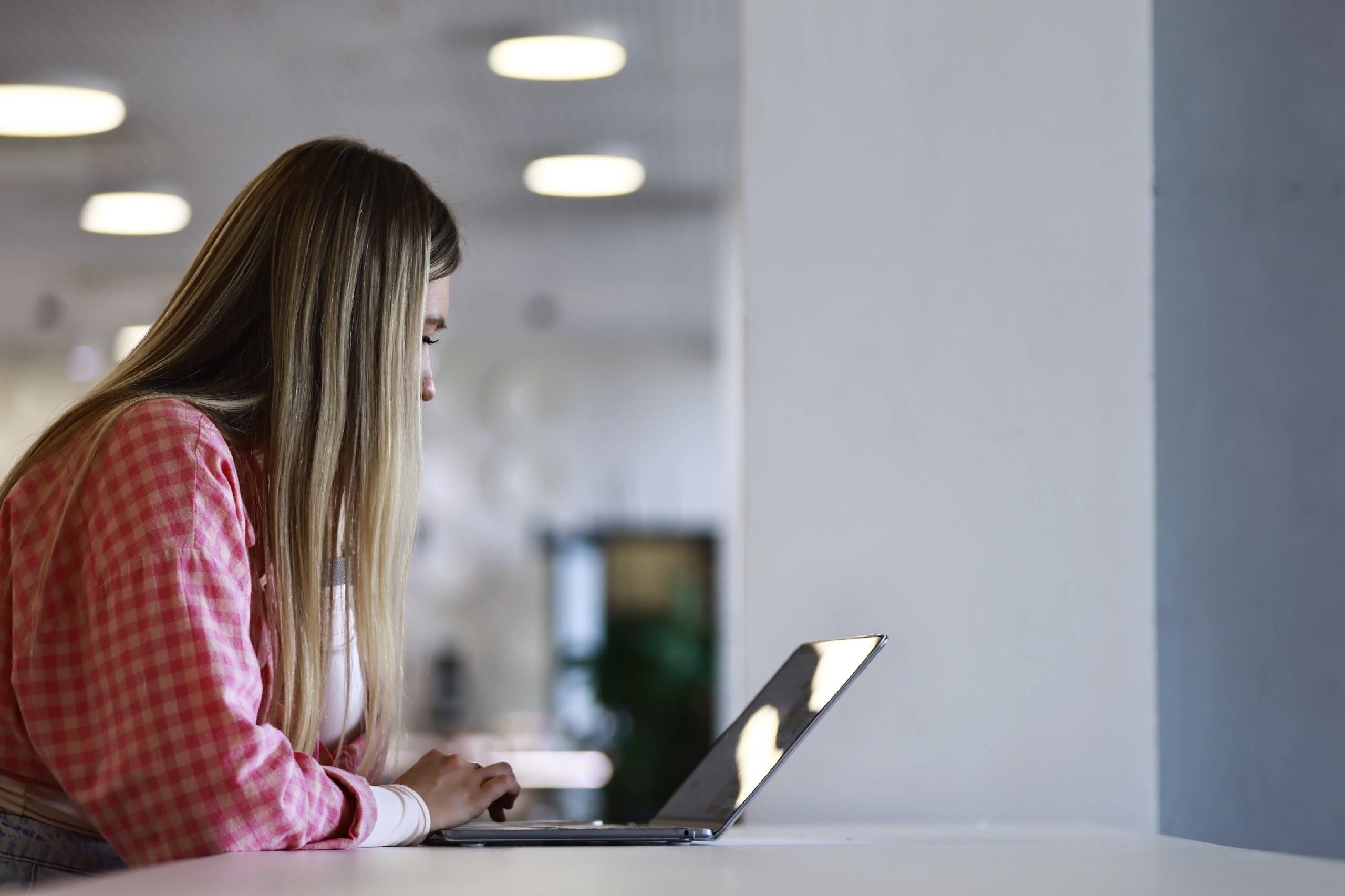 Казанцы в топ-10 самых престижных сфер включили медиа и юриспруденцию