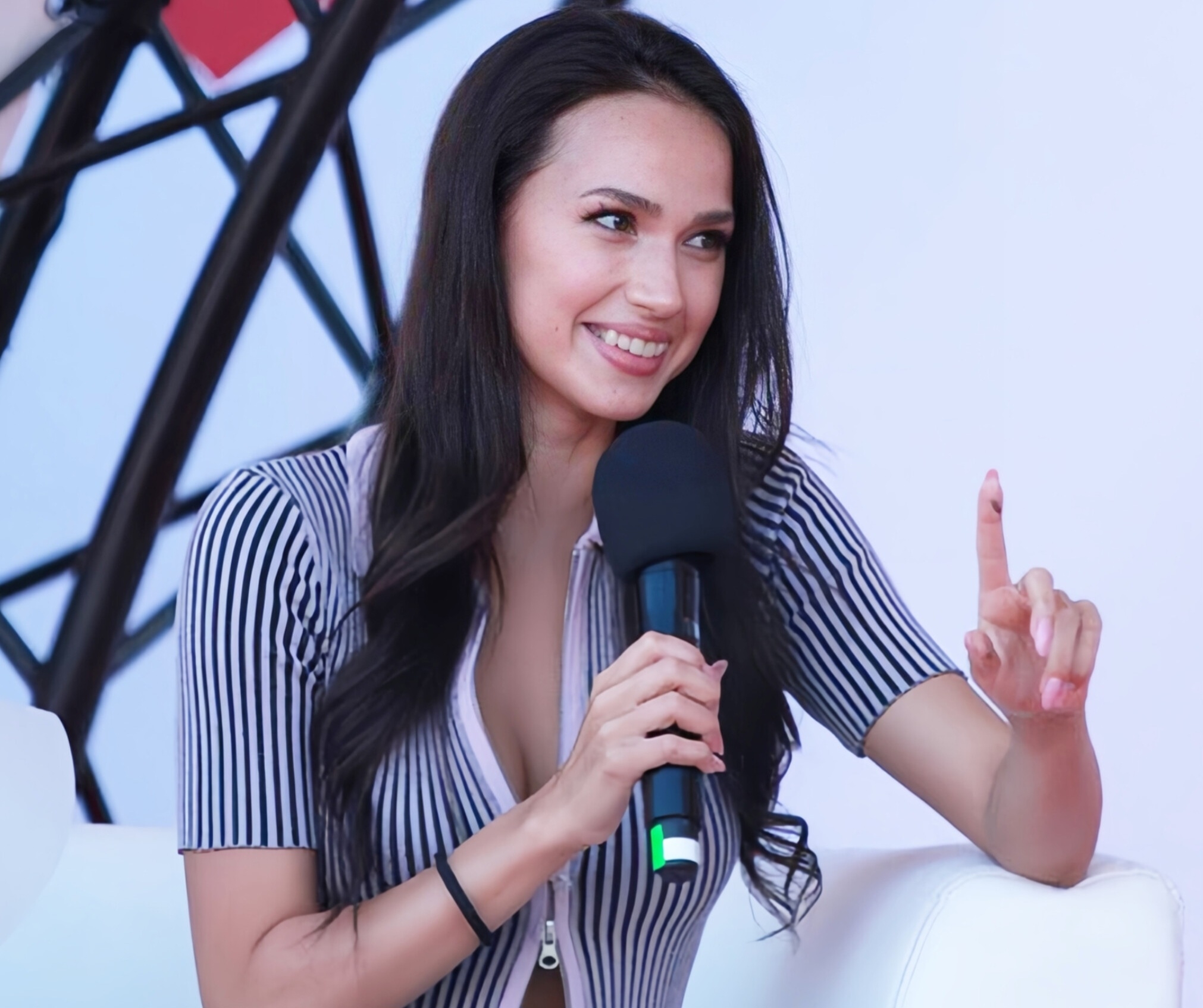 скриншот трансляции