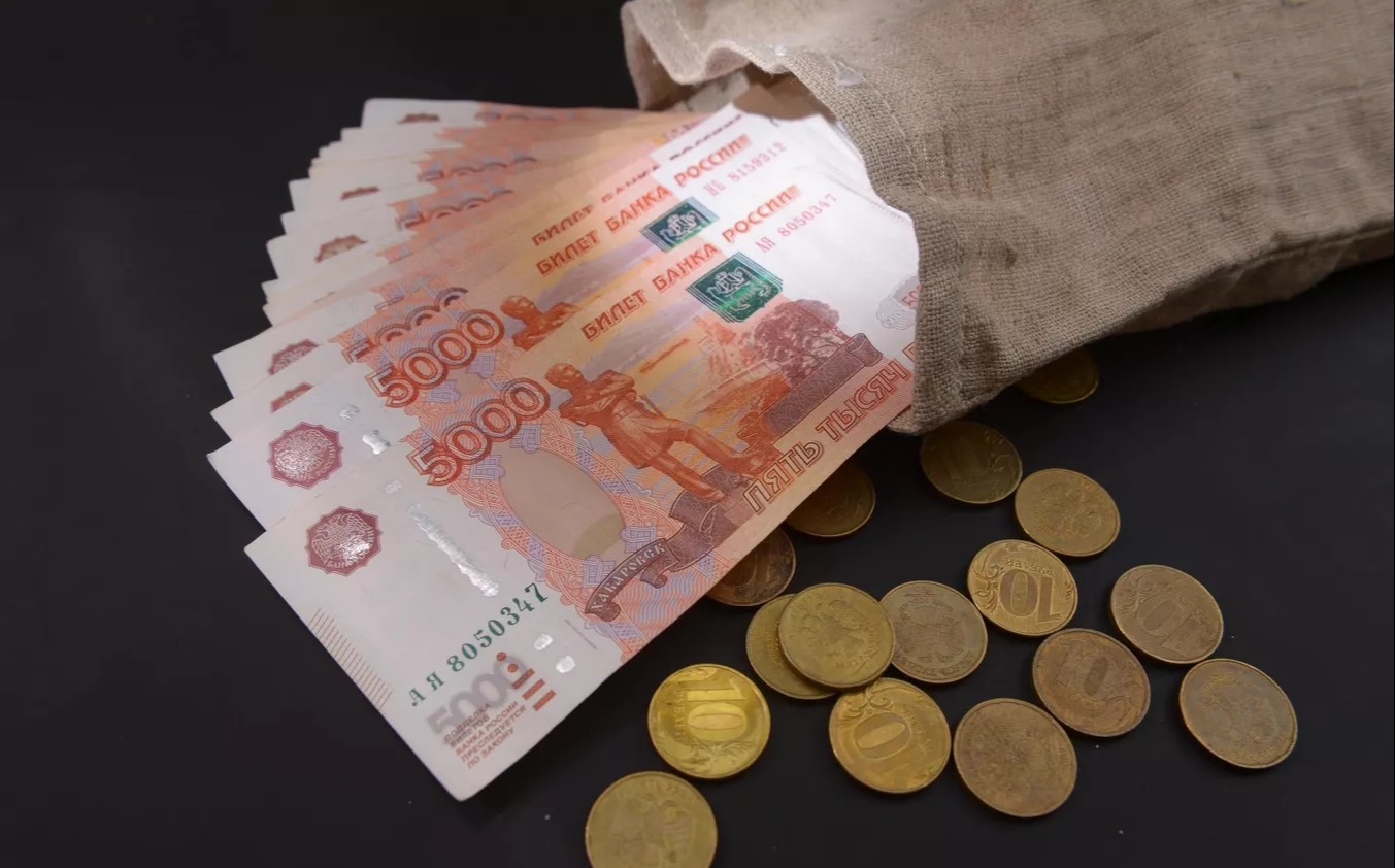 Дефицит бюджета Казани в прошлом году достиг 2 млрд рублей