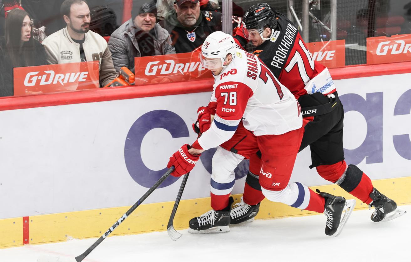 Волков и Чистяков вернутся в состав «Авангарда» по ходу серии с «Локомотивом»