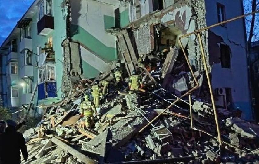 В больницах после обрушения подъезда из-за БПЛА в Сызрани остаются трое
