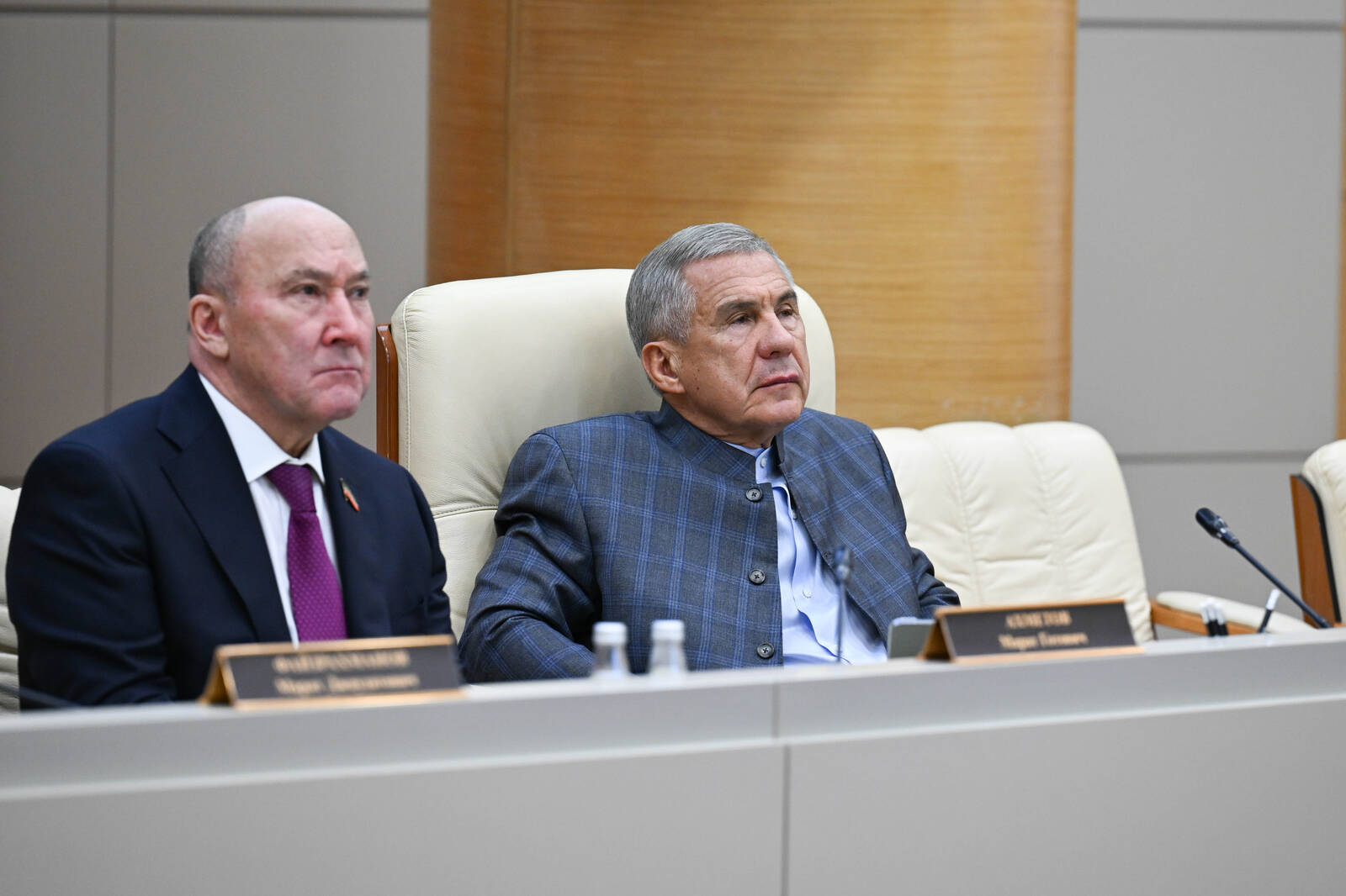 Минниханов призвал поддержать предприятия, чтобы обеспечить платежи в бюджет