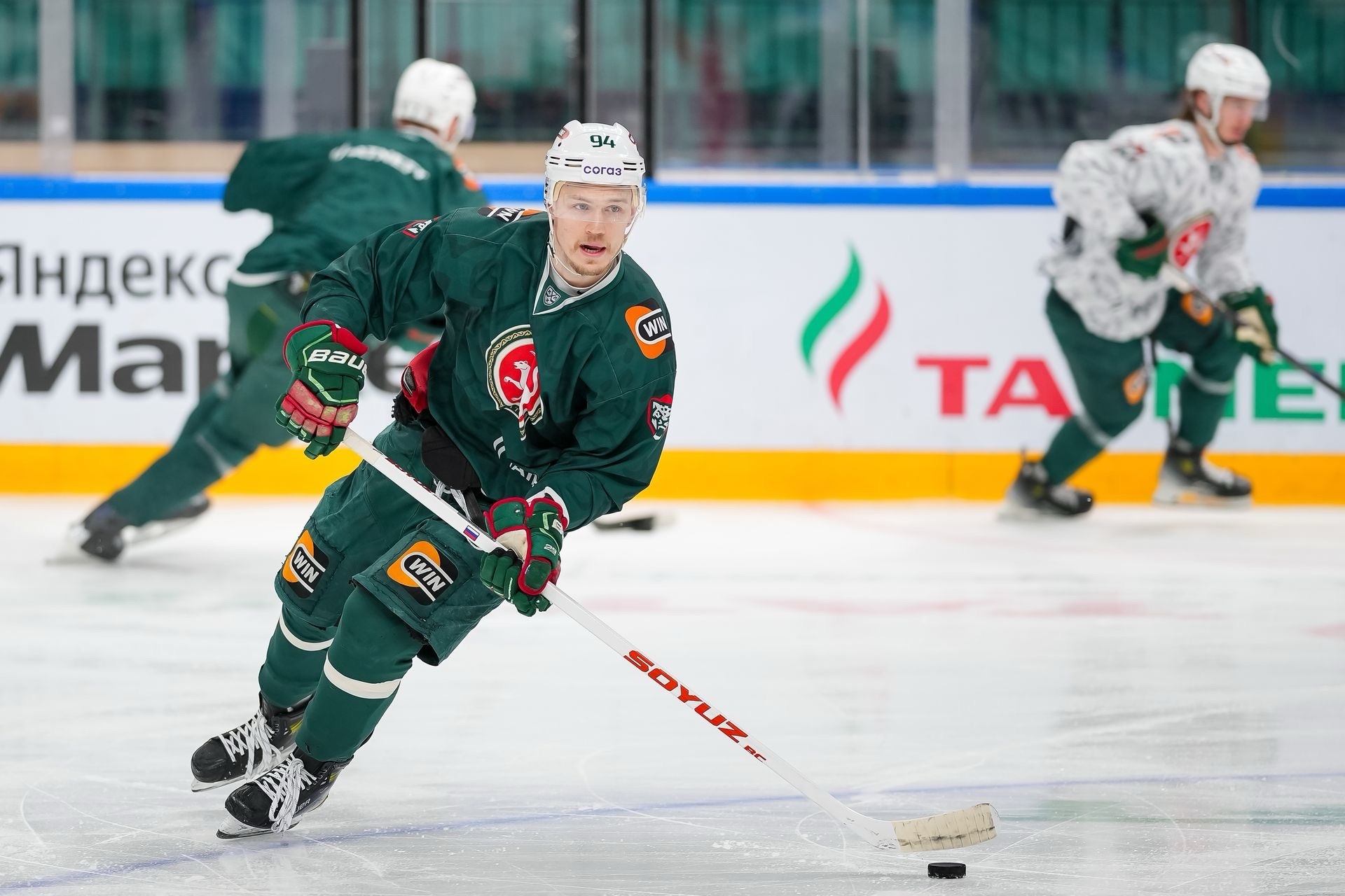 Спортдир «Магнитки» об «Ак Барсе»: «Они играют в другой хоккей, нежели «Торпедо»