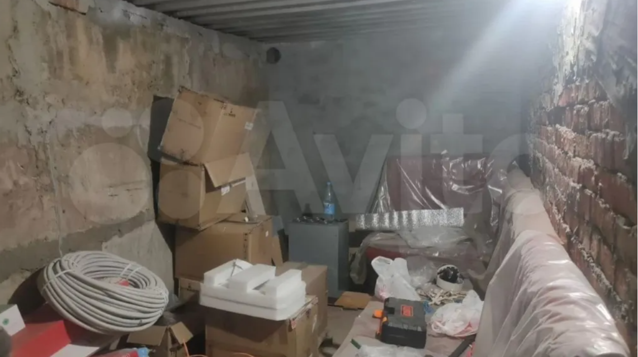 В пригороде Казани продают участок с бункером за 9 млн рублей