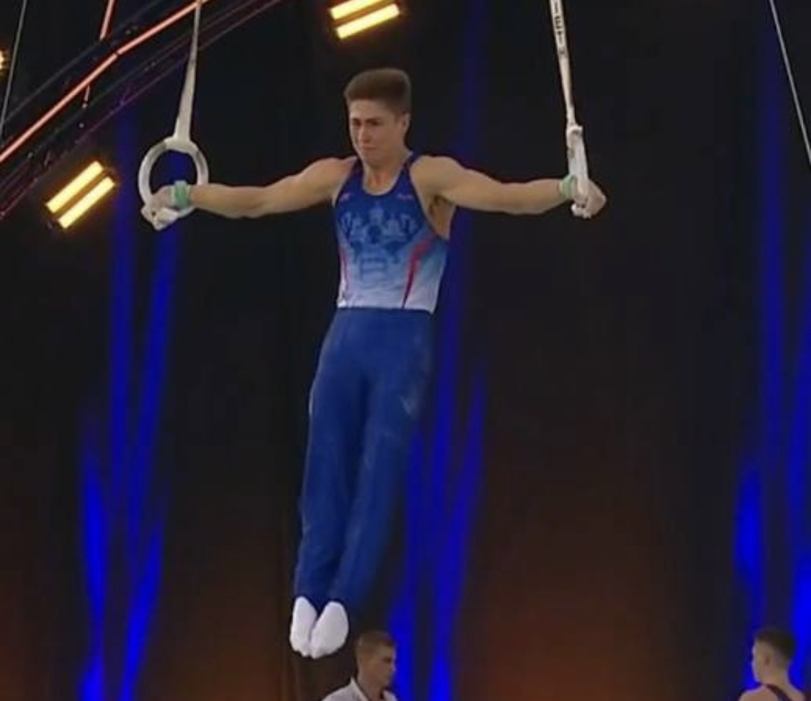 Гимнаст Карцев сломал кость в груди на КР в Сочи