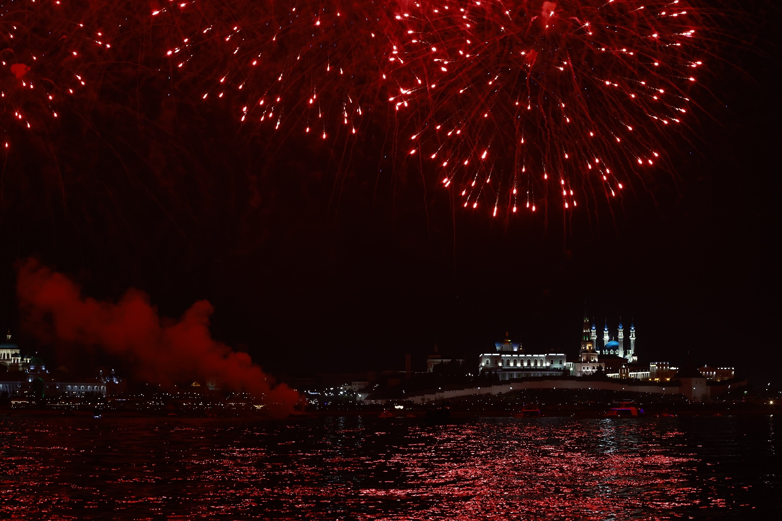 Праздничный салют в День Победы в Казани традиционно запустят в 22:00