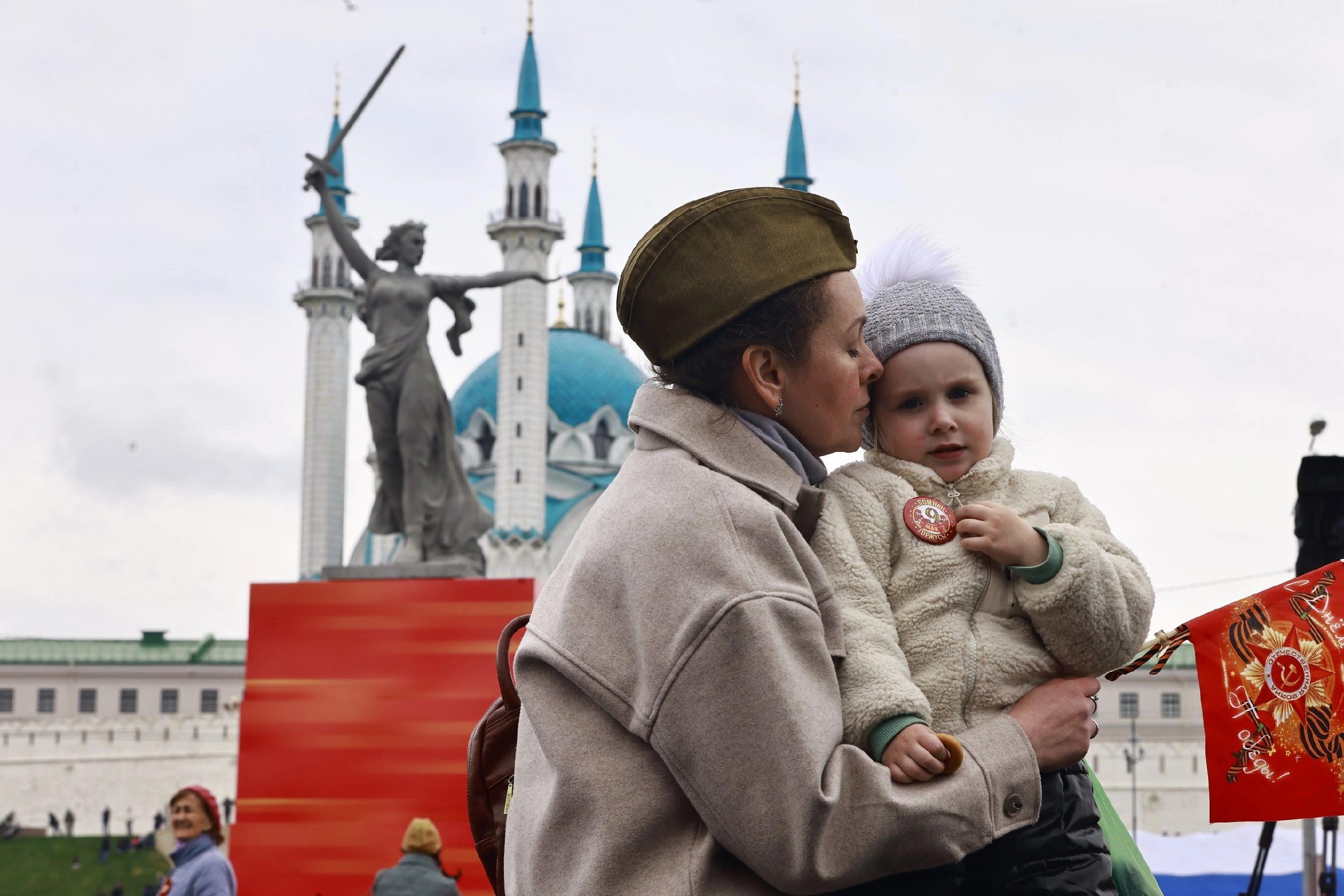 «Бессмертный полк» и иммерсивное шоу: как Казань отметит День Победы