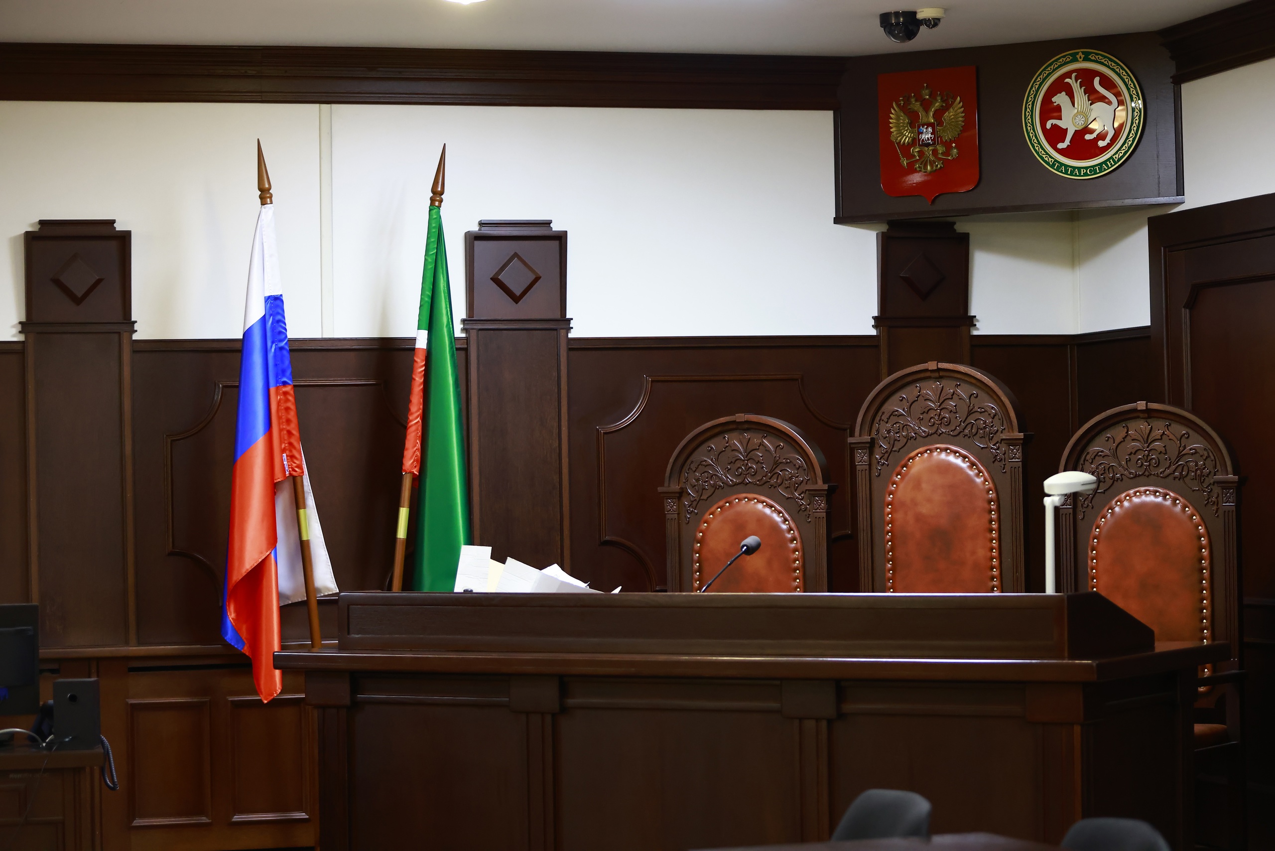 Начальника отдела Госалкогольинспекции осудят в Казани по делу о взятке