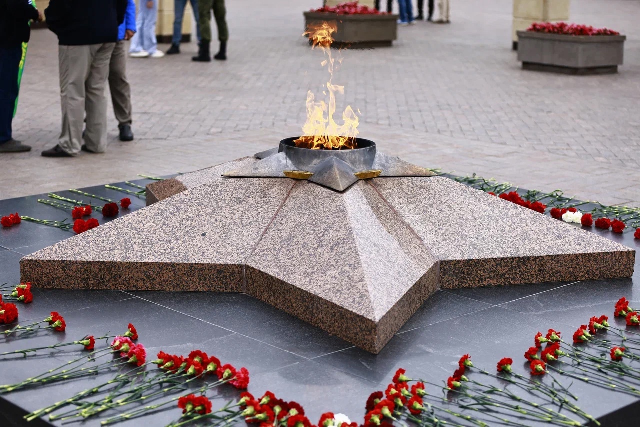 Жители Казани встретили «Огонь памяти»