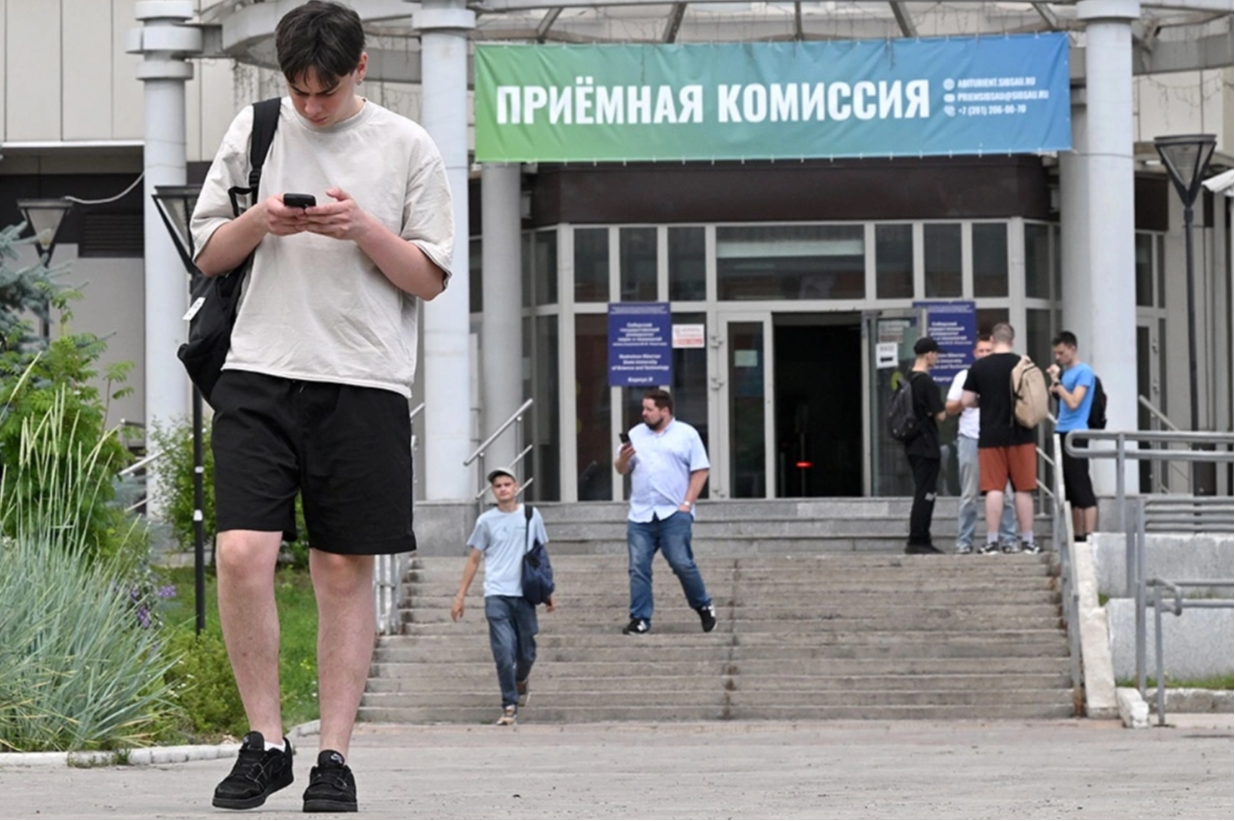 Для абитуриентов в России вводится режим «день тишины»