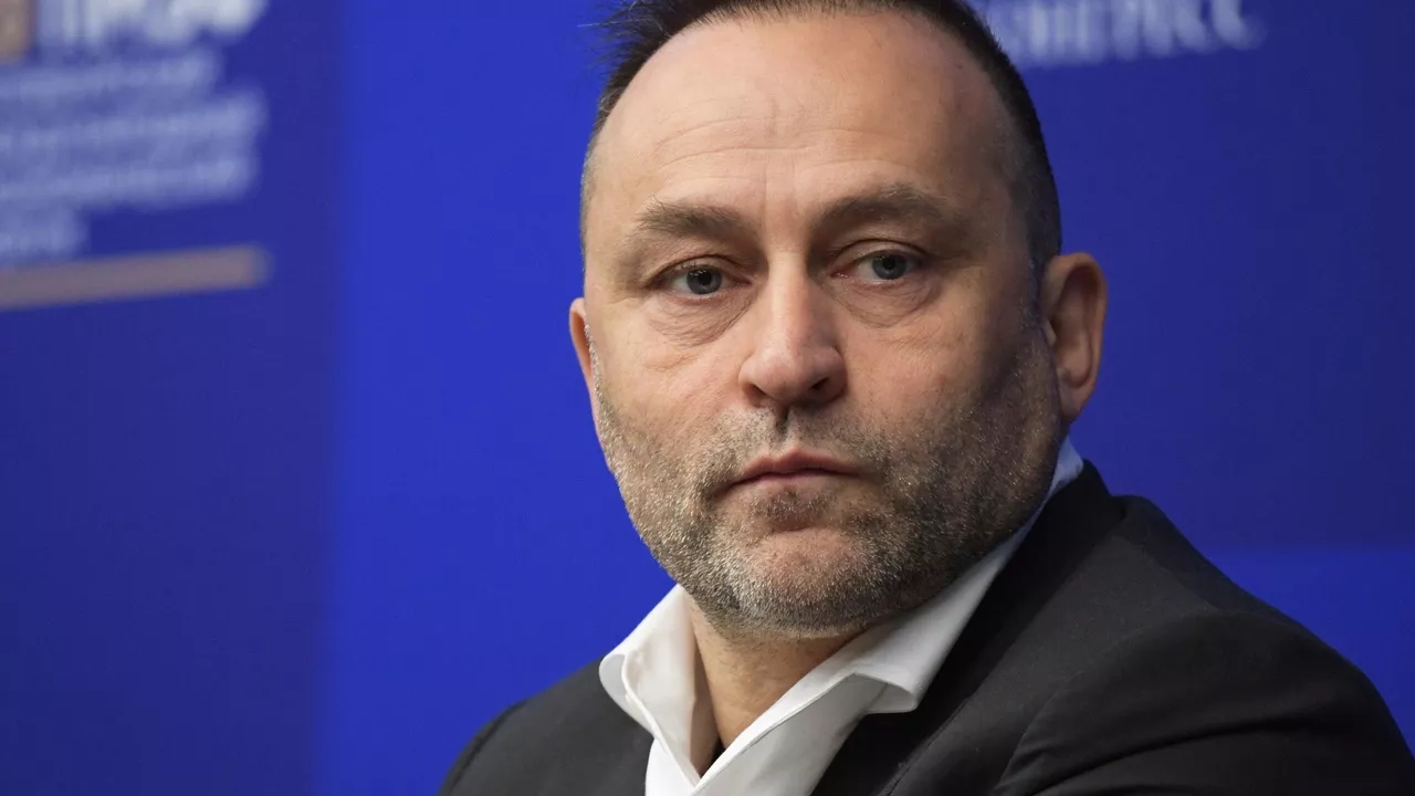 Свищев избран председателем Федерации лыжного спорта и сноуборда России