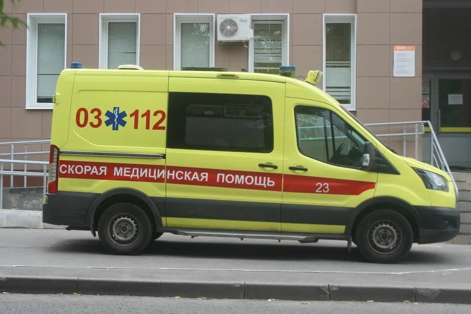 Десять выпускников пострадали при обрушении балкона в школе Севастополя