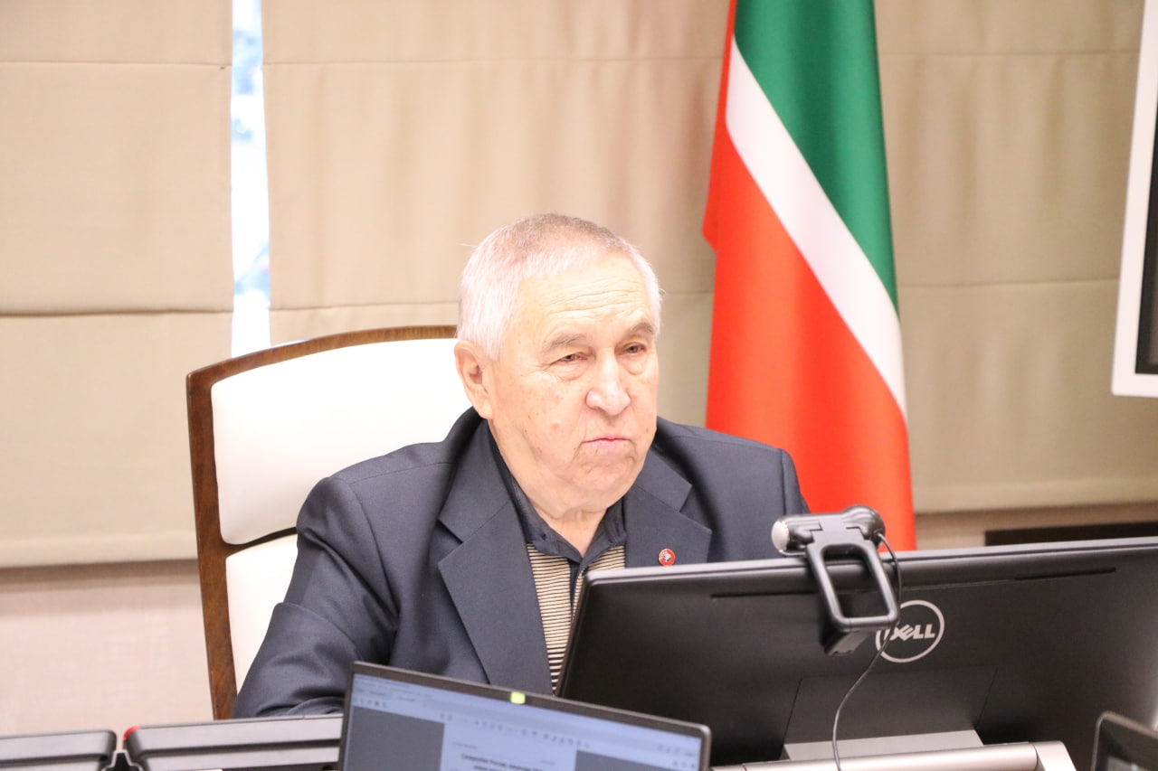 Председателю Федерации футбола Татарстана Александру Гусеву — 80 лет