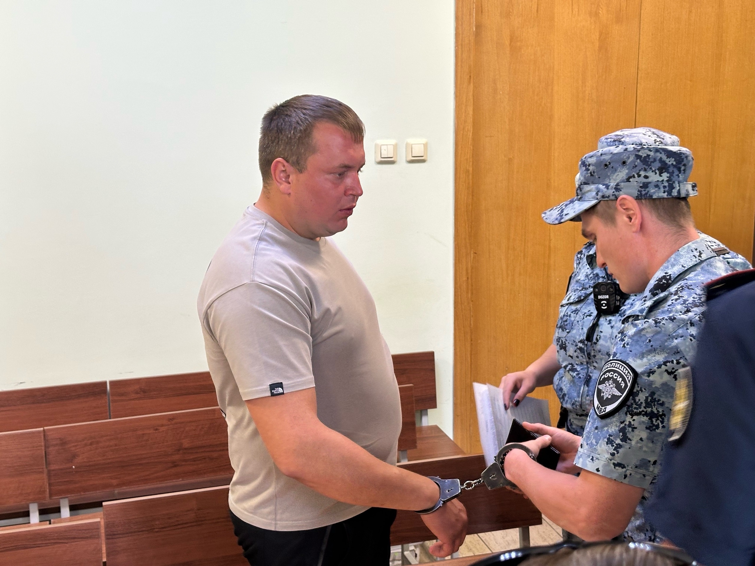 За что суд оправдал и обвинил таксиста-наркомана, сбившего 11 человек в Казани