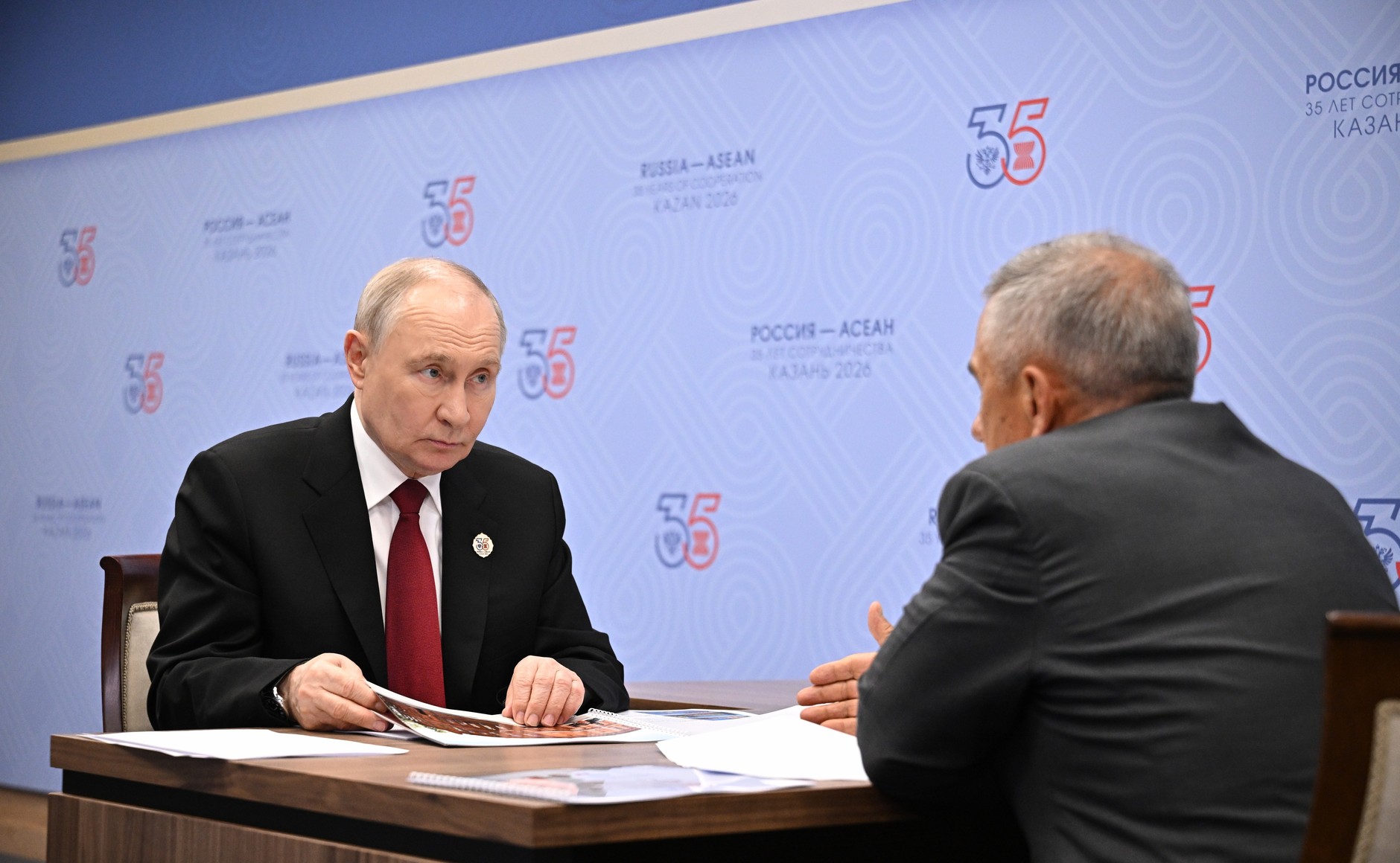 Путин похвалил Казань, но указал Минниханову на «слабое место»