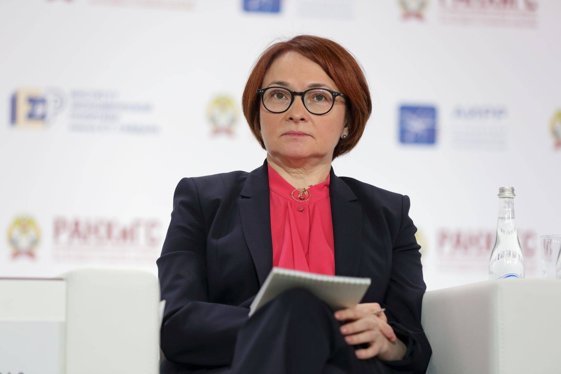 Набиуллина: «ИИ пока не изменил рынок труда, но скоро начнёт»