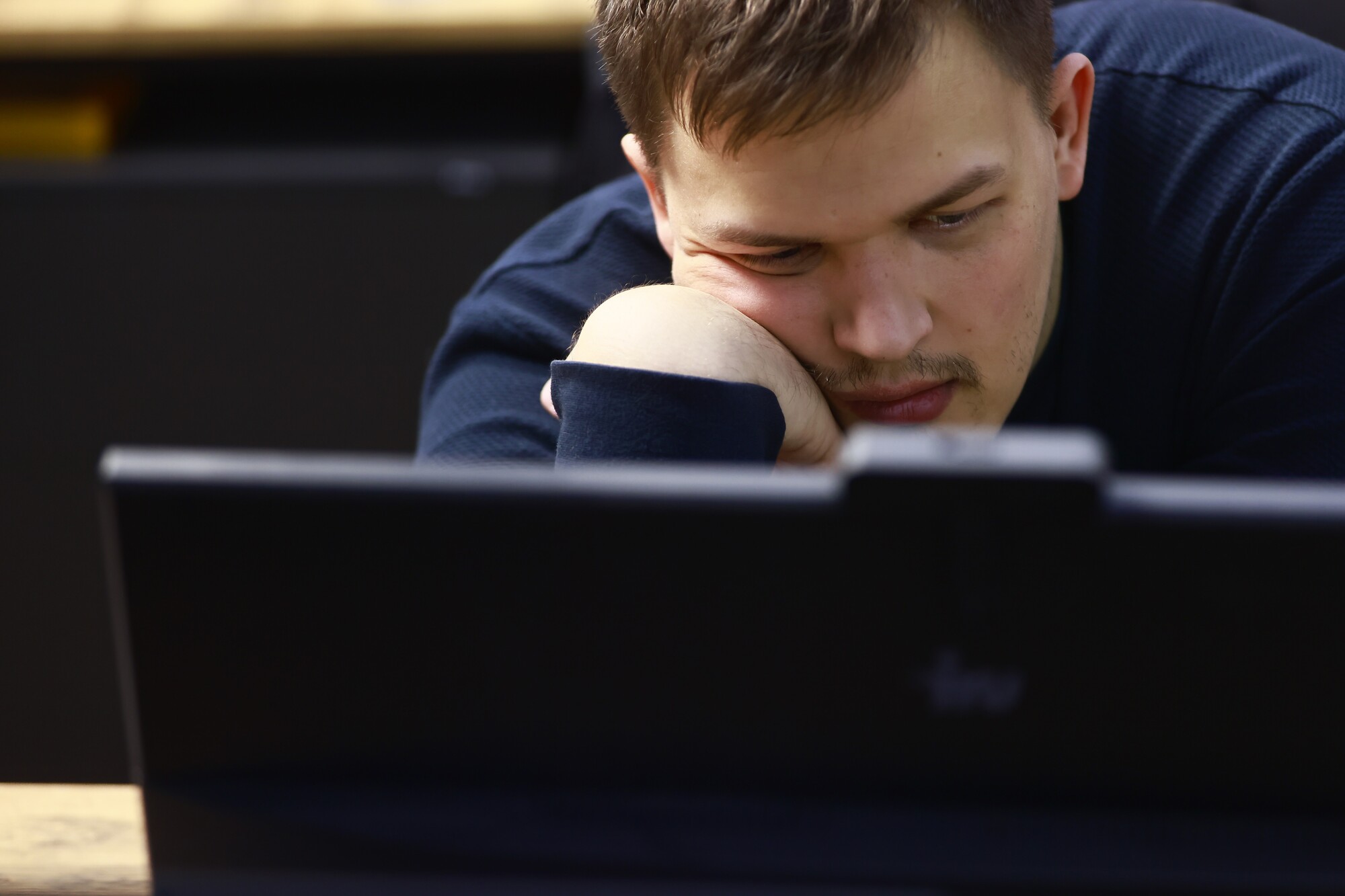Российские сервисы начали предупреждать об отключении входа через Apple и Google