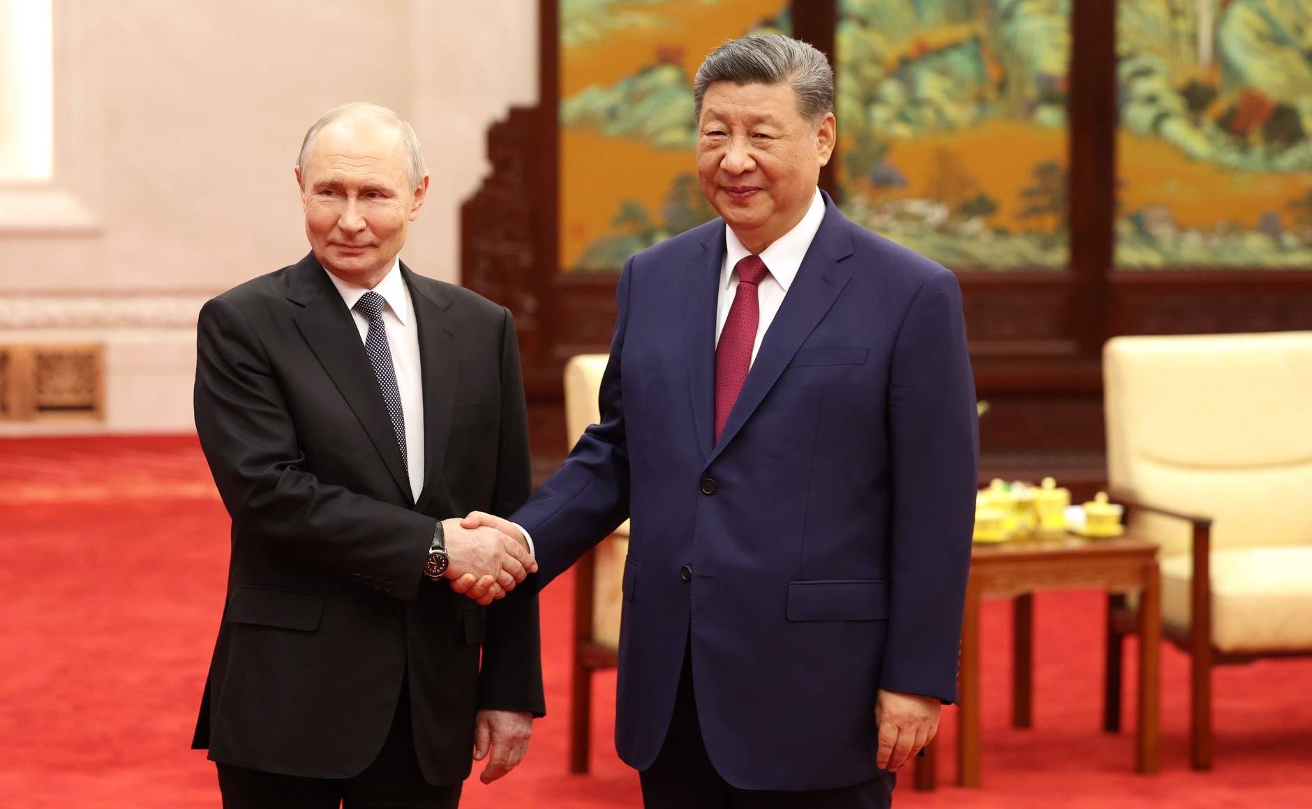 Путин продлил безвизовый режим с Китаем