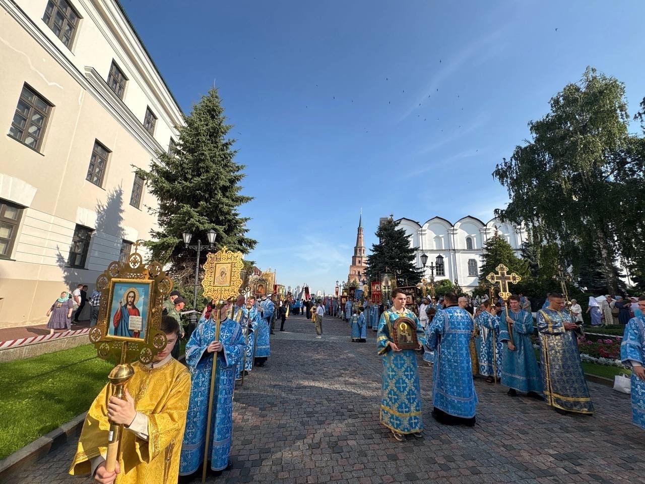 В крестном ходе в Казани приняли участие свыше 7 тысяч человек