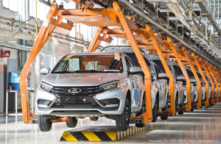 Сотрудников «Автоваза» снова отправили в корпоративный отпуск
