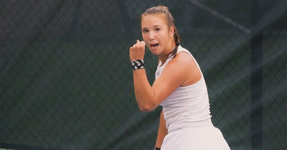 16-летняя Кристина Лютова переиграла Александрову на турнире категории WTA