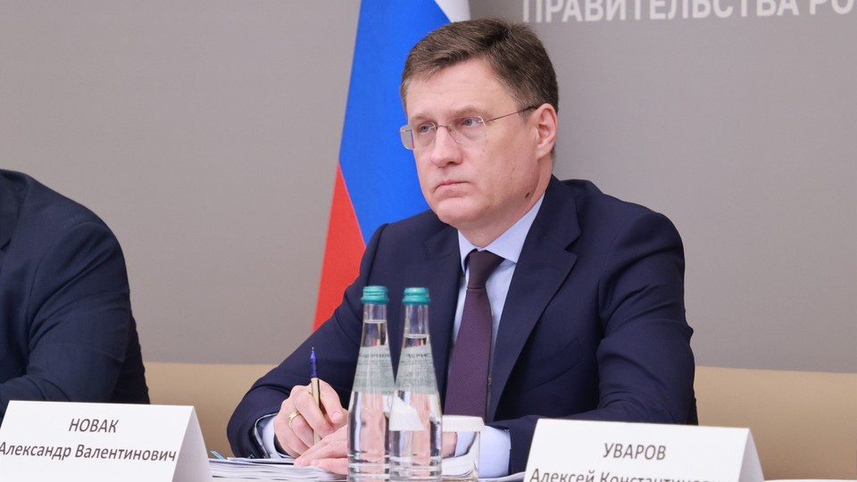 Новак заявил о снятии ограничений на отпуск топлива на российских АЗС