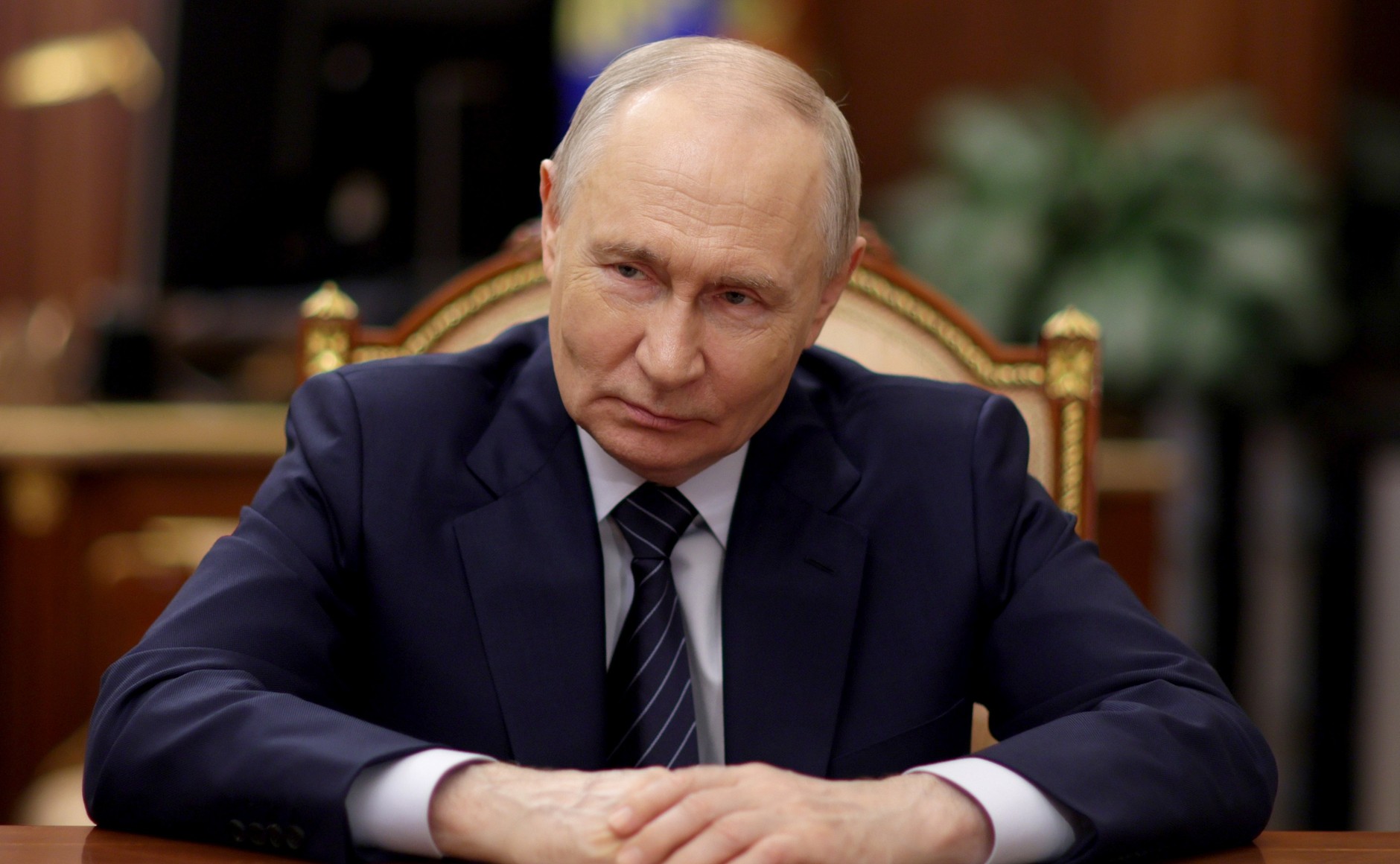 Путин присудил награды четырем работникам Татнефти и ТАИФа из Татарстана