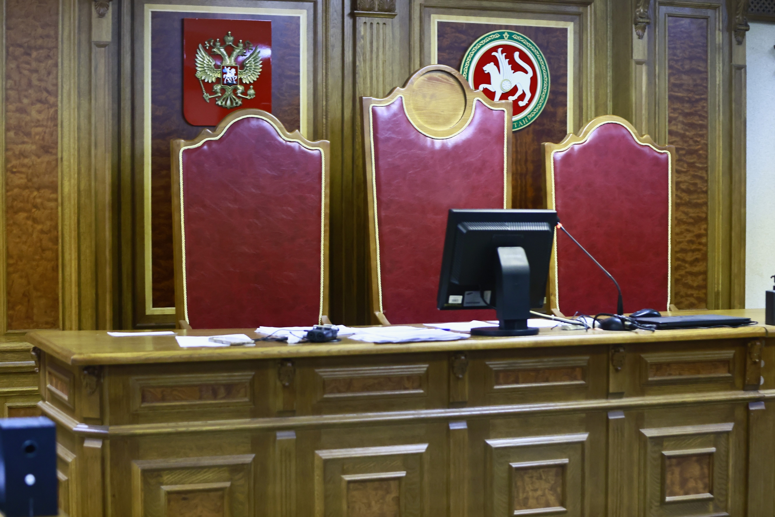 В Казани молодую мать осудят за смерть малыша, выпавшего из окна