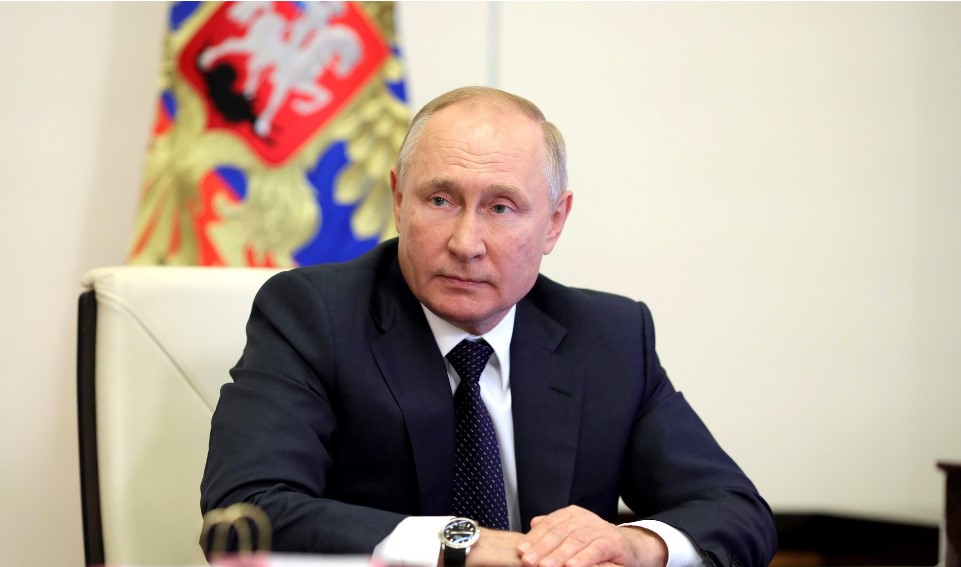 Путин: за 10 лет в России ввели свыше 955 млн кв. м жилья