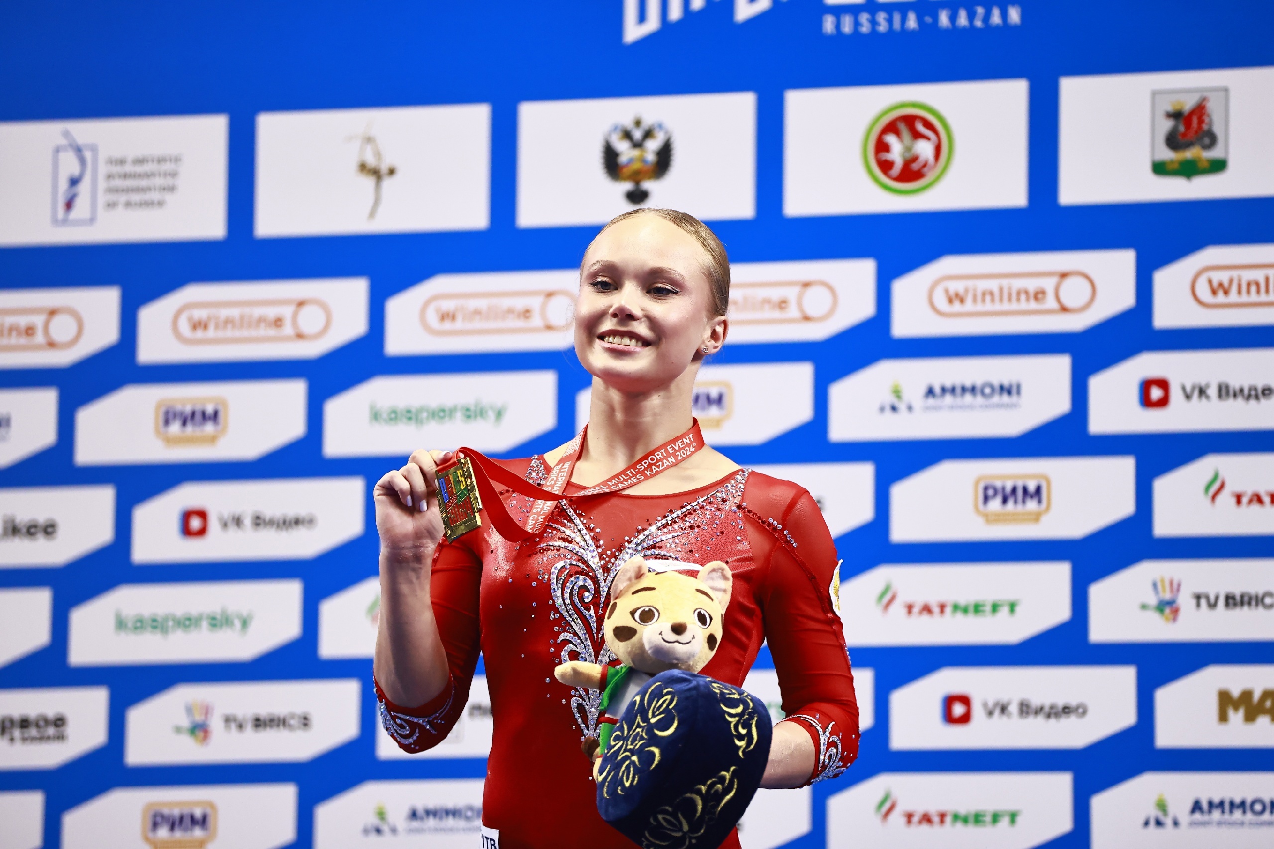 Российские гимнастки получили визы для участия в чемпионате Европы
