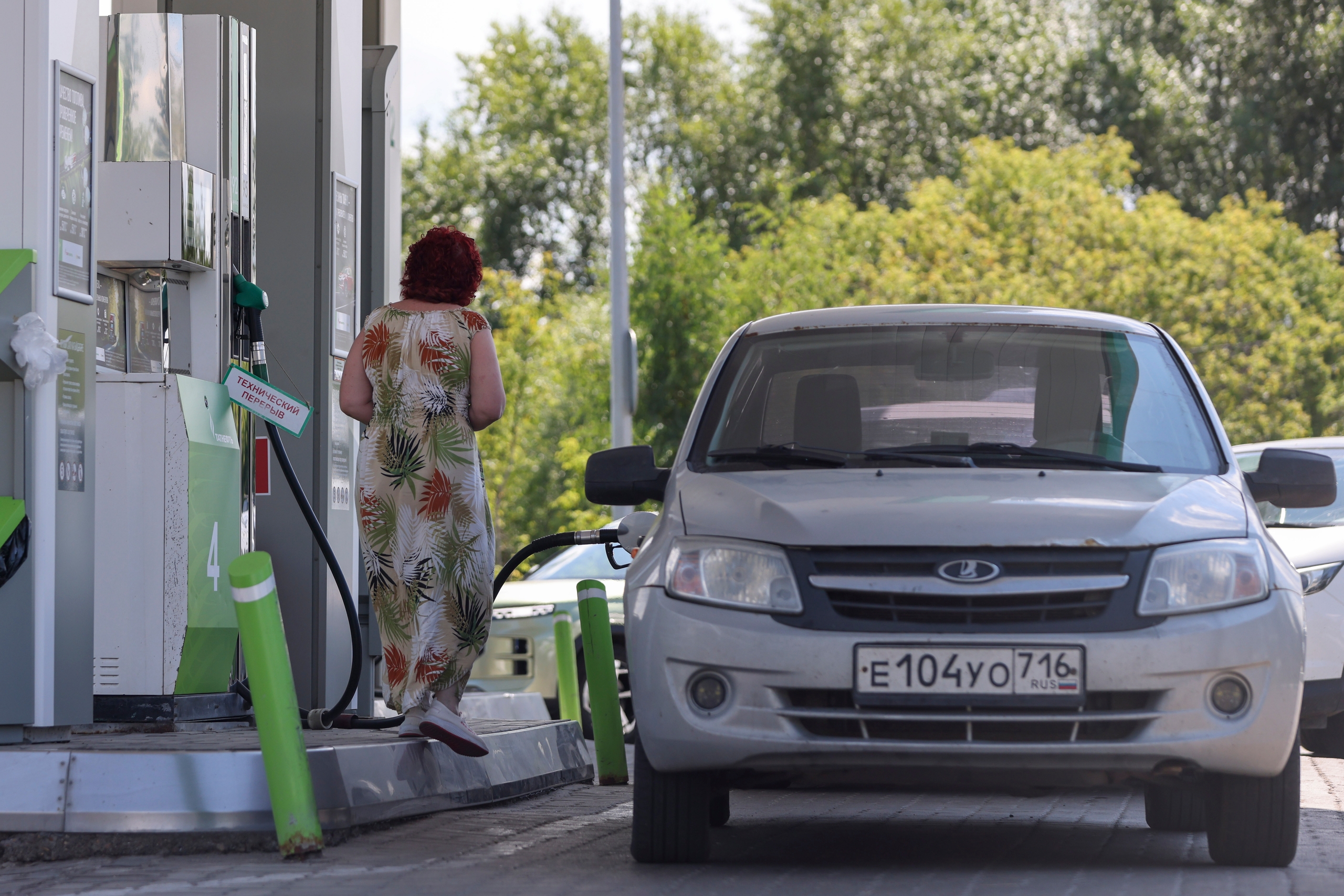 В Россию доставили первую партию бензина из Индии