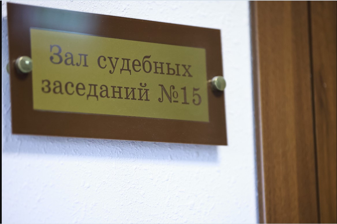 Челнинец, напавший на полицейского, проведет в колонии 3,5 года
