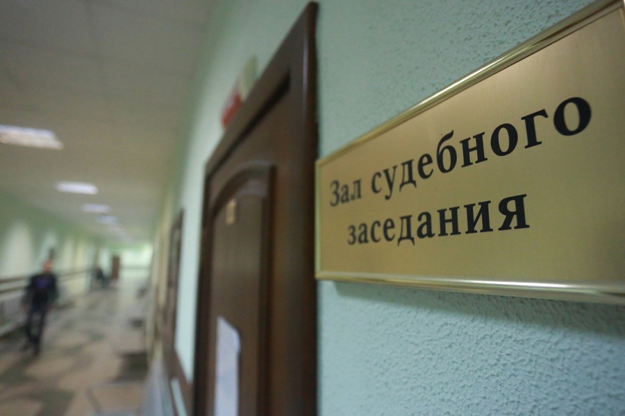 Работнику завода из Челнов выплатили компенсацию после удара трубой