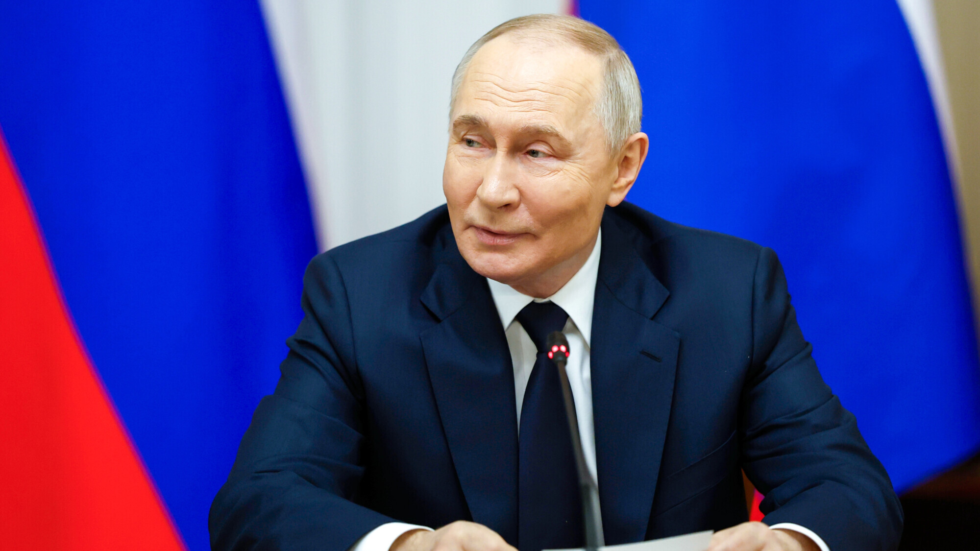 Путин поздравил российских гимнасток с победой на чемпионате мира