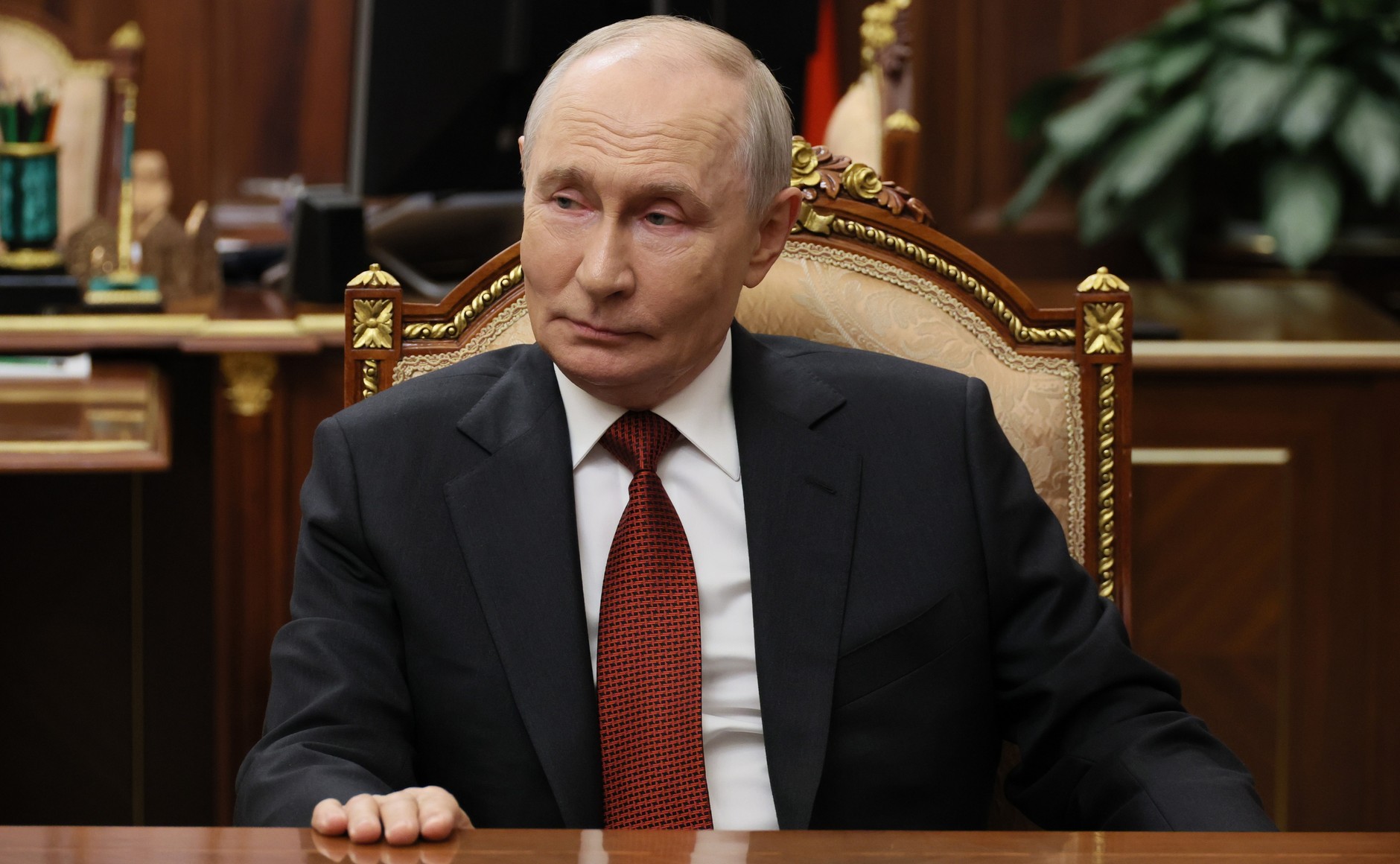 Украина пытается довести Россию до развала, считает Путин