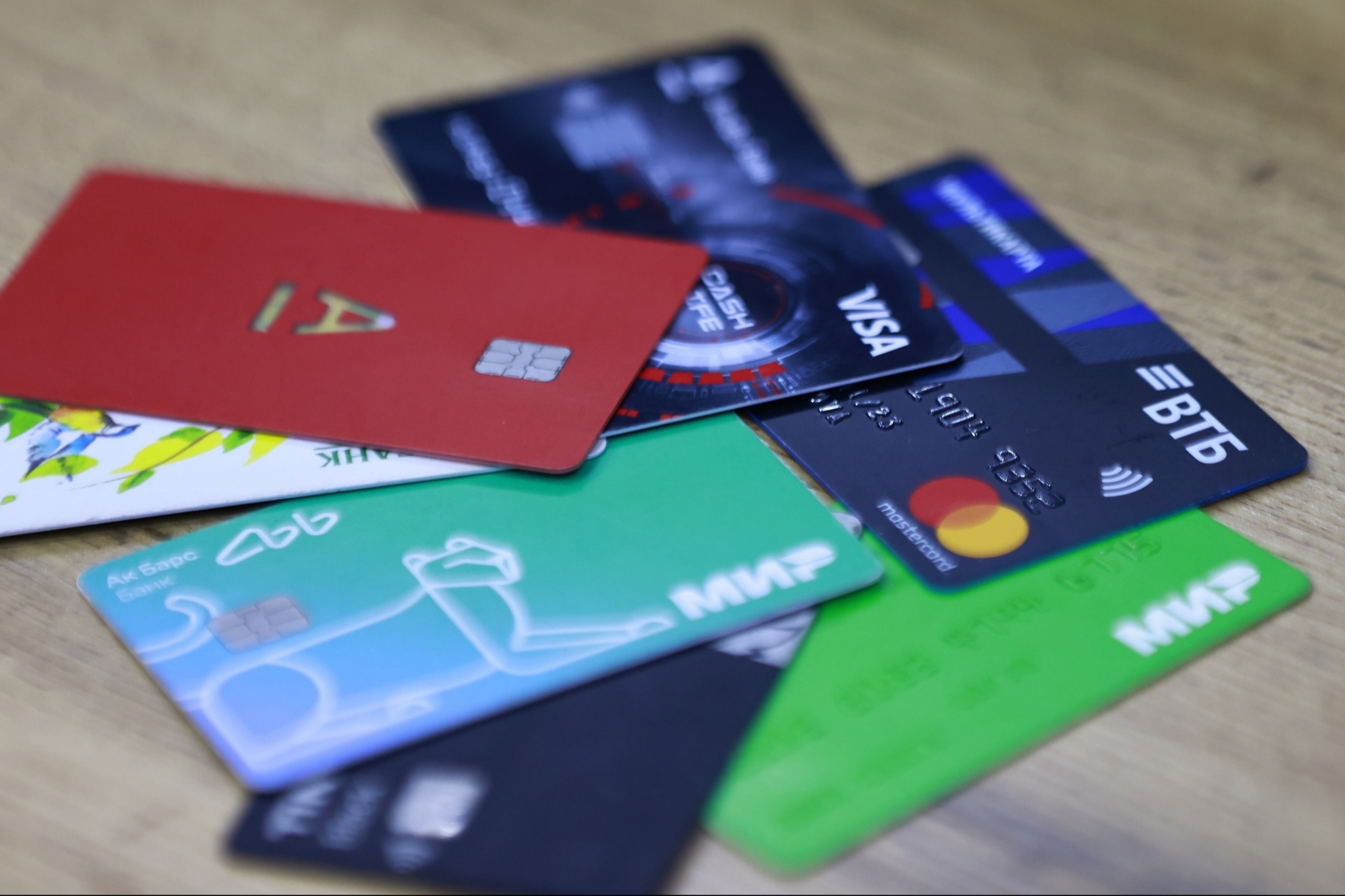 Аксаков допустил возвращение Visa и Mastercard в Россию