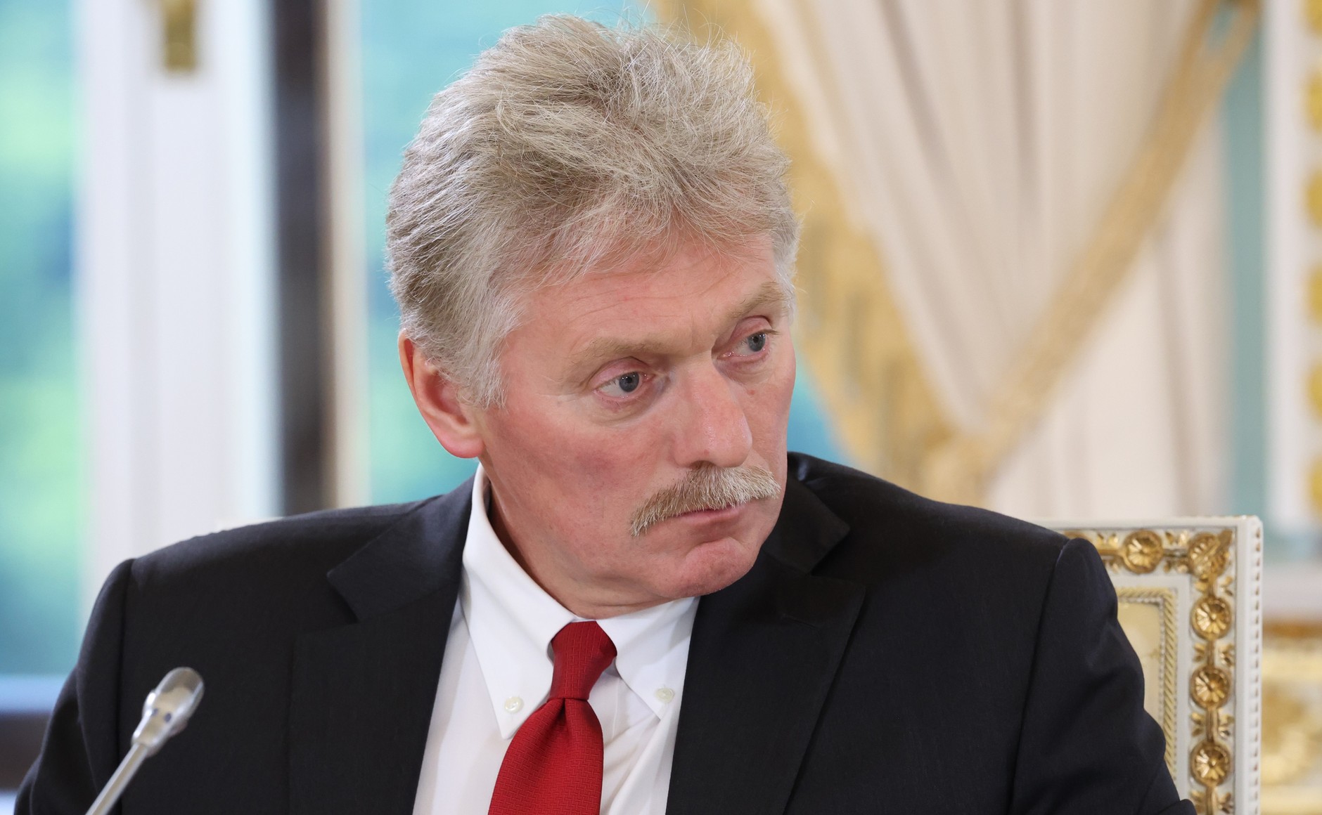 Песков объяснил указ о введении временного управления на предприятиях