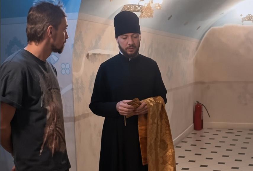 Дима Билан в Казани поклонился мощам Спиридона Тримифунтского