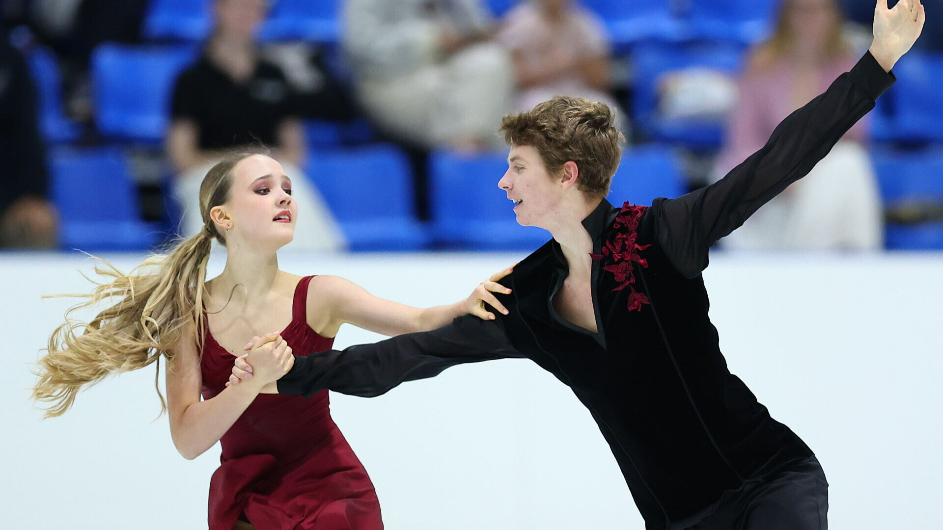 Фефелова и Валов выиграли ритм-танец на юниорском Гран-при в Бангкоке
