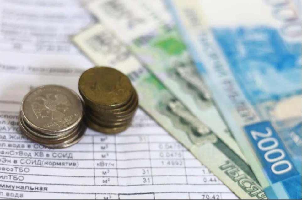 Тарифы ЖКХ в России вырастут рекордно за 17 лет