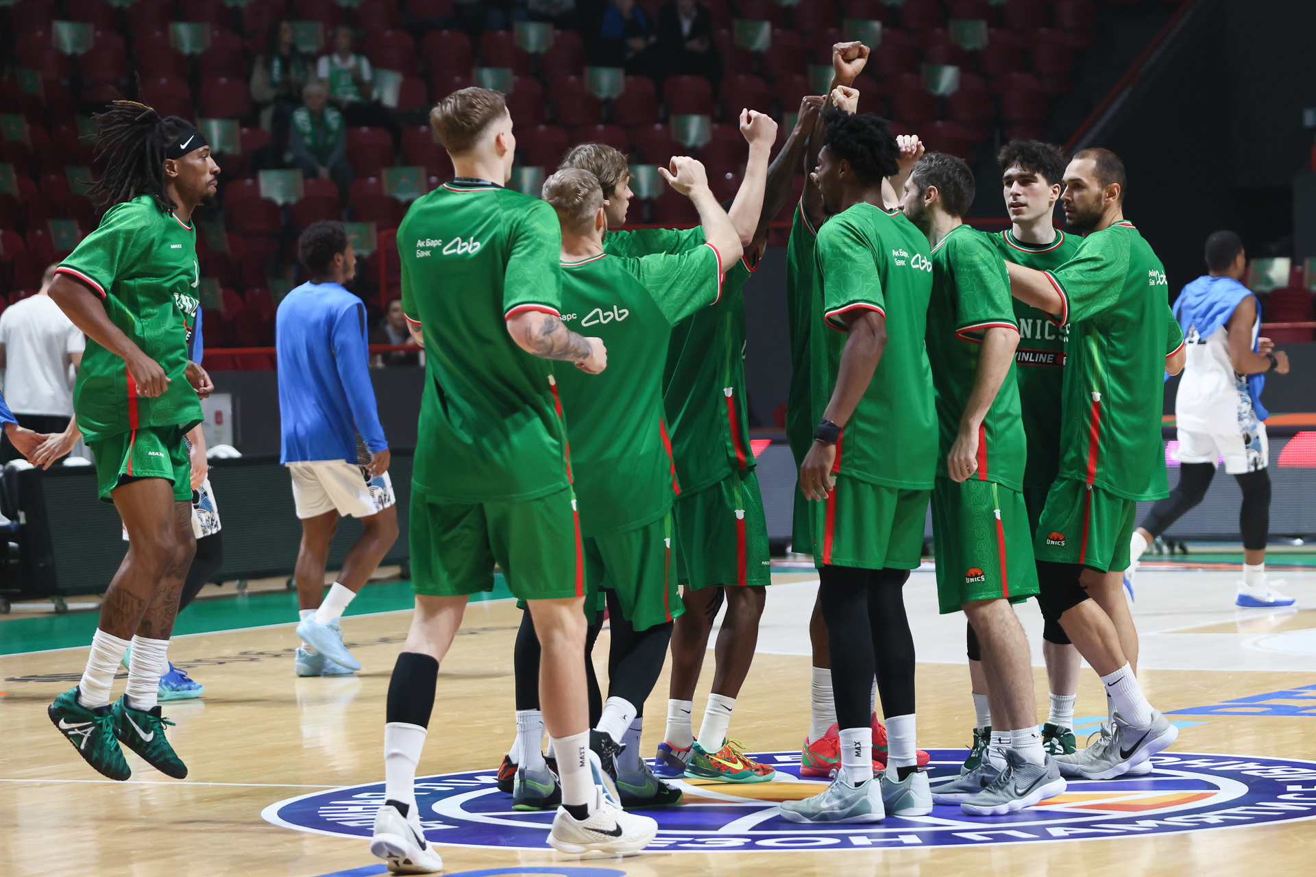УНИКС разгромил «Зенит»